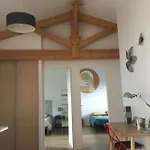 Maison 2ch, Parking, A 10min De Bx, Calme Feriehus Mérignac