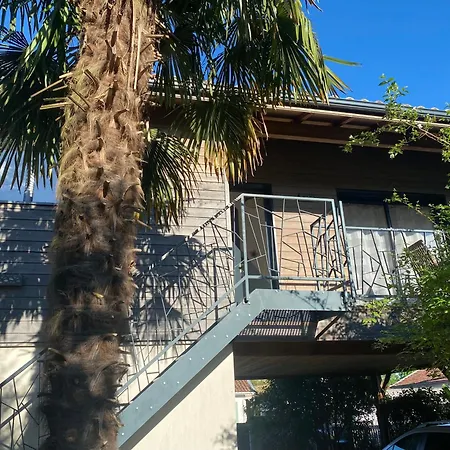 Maison 2ch, Parking, A 10min De Bx, Calme بيت للعطل Mérignac