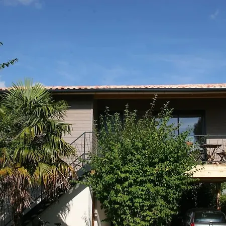 Maison 2ch, Parking, A 10min De Bx, Calme بيت للعطل *