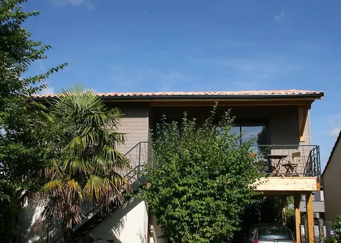 Maison 2ch, Parking, A 10min De Bx, Calme 펜션 *