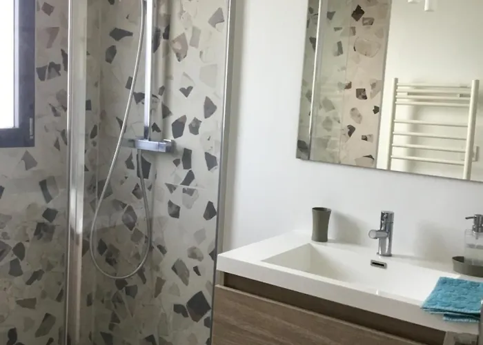 펜션 Maison 2ch, Parking, A 10min De Bx, Calme