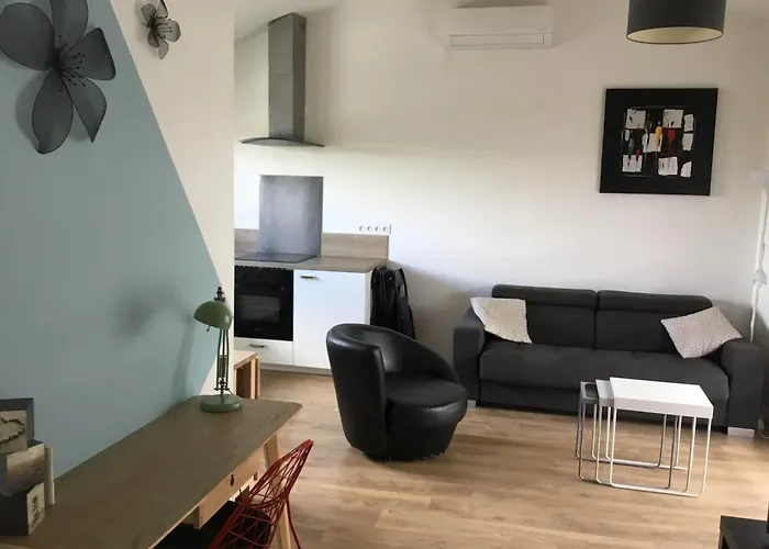 Maison 2ch, Parking, à 10min De Bx, Calme Hébergement de vacances *