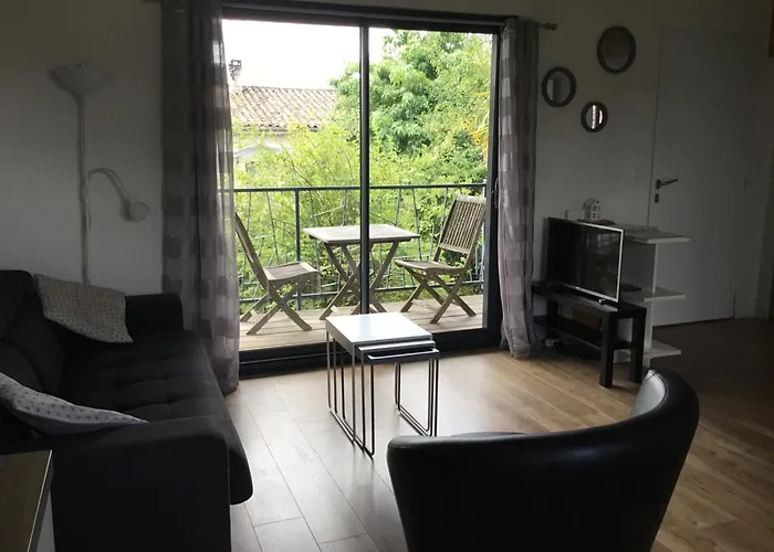 بيت للعطل Maison 2ch, Parking, A 10min De Bx, Calme